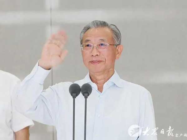 德国凯傲智能叉车和中国重汽智能网联重卡二期